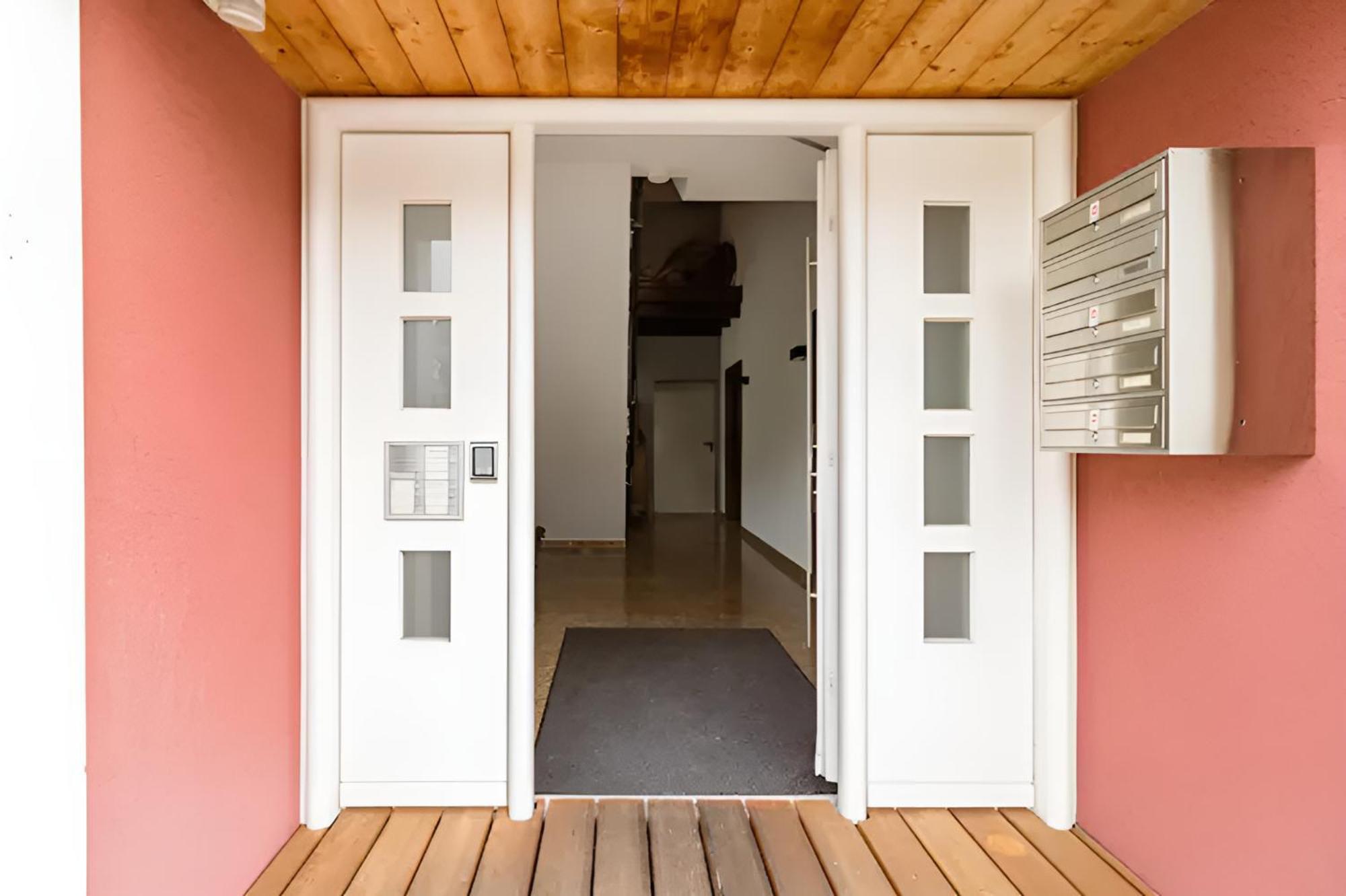 Komfortables Doppelzimmer In Goldscheuer - 1a Apartment